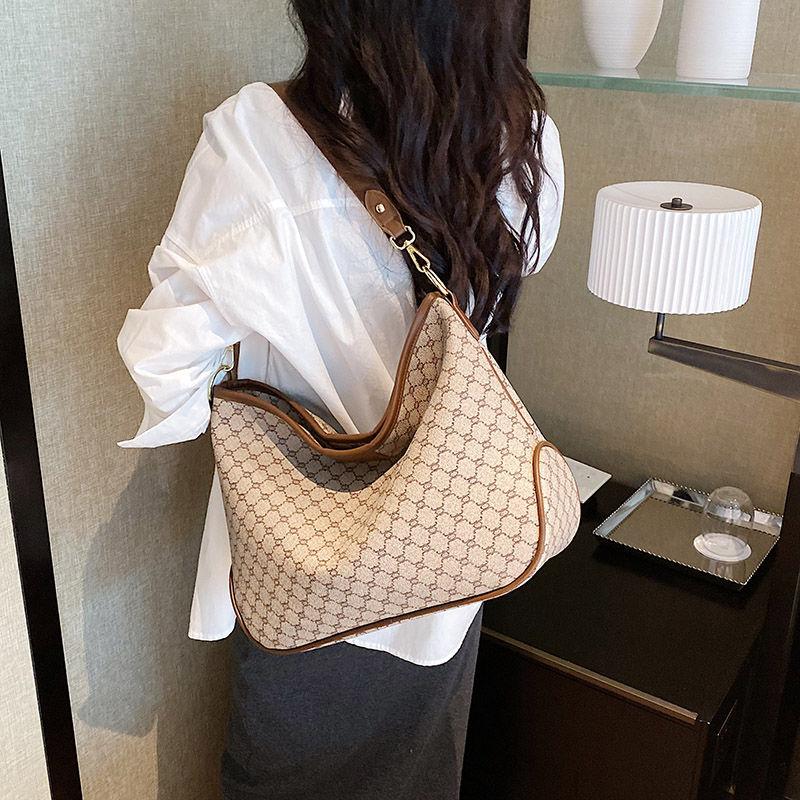 High-Grade Large Capacity Totes Minority All-Match Crossbody Bag for Women 2024 New Trendy Texture Hand-Carrying Big Shoulder Bag for Women