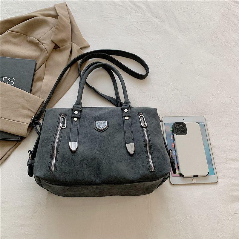 2024 New Large Capacity Bag Women's All-Match Fashion Shoulder Bag Crossbody Bag Good-looking Portable Commuter Tote