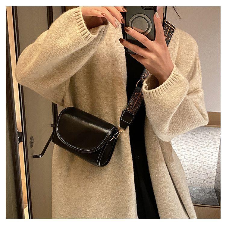 Advanced Japanese and Korean retro underarm small bag for women in 2024 New Fashion Versatile Western style Crossbody Bag Saddle Bag Retro Casual Cross Straddle Bag Fashion Simple Phone Bag