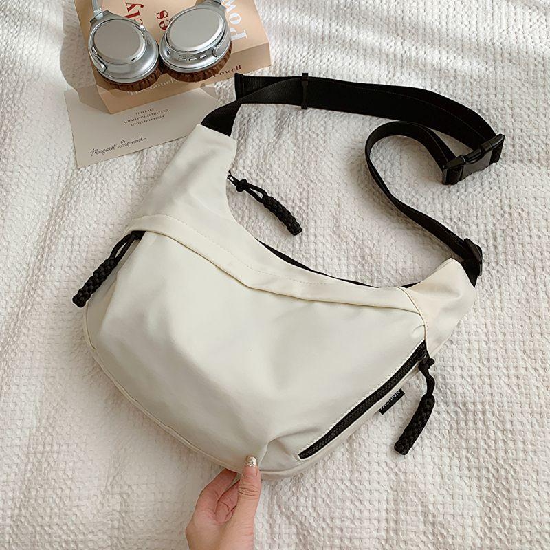 Special-Interest Design Bag Women's Large Capacity 2024 New Autumn Canvas Shoulder Messenger Bag Popular Commuter Dumpling Bag