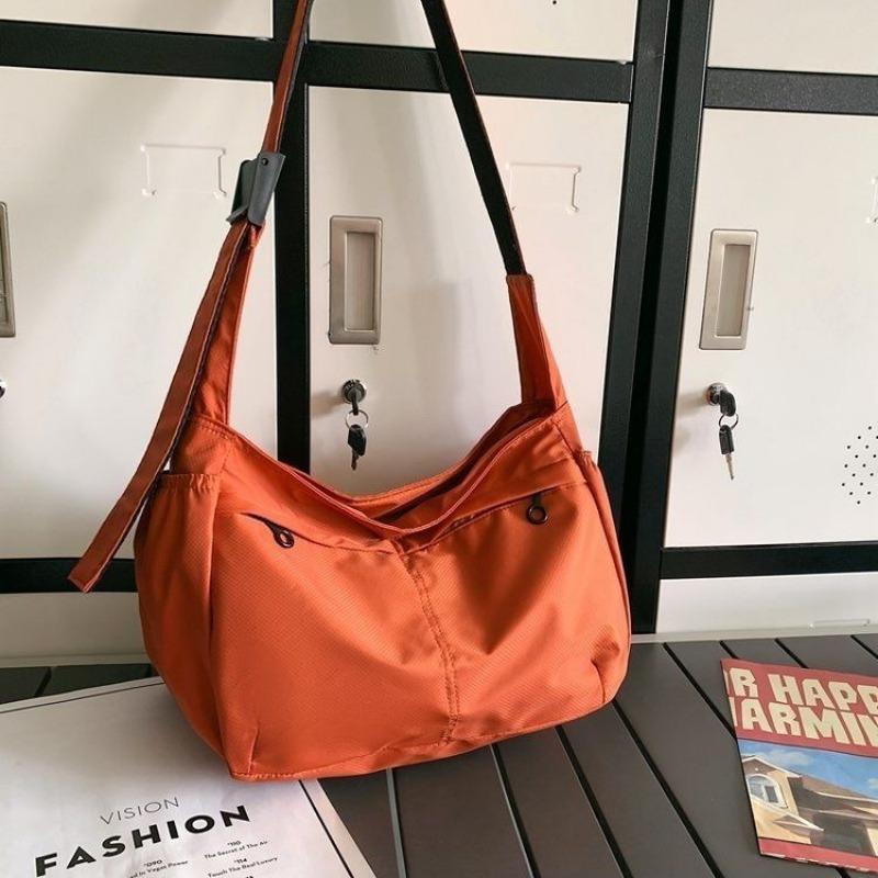 Same Style Crossbody Bag Sports Lightweight and Large Capacity One-Shoulder Tote Casual Waterproof Simple Nylon Cloth Men's and Women's Dumplings