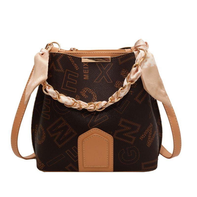 Advanced and Westernized Small Bag for Women's New Korean Versatile Texture Bucket Bag Fashion Crossbody Bag