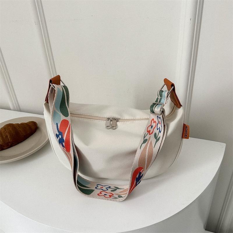 High-Grade Sentong Qin Bag Women's 2024 New Trendy Stylish Good Texture Shoulder Bag Spring Popular All-Matching Casual Bag