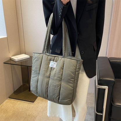 Autumn and Winter down Bag Female 2024 New Fashion Rhombus Tote Bag Student Class Large Capacity Commuter Shoulder Bag