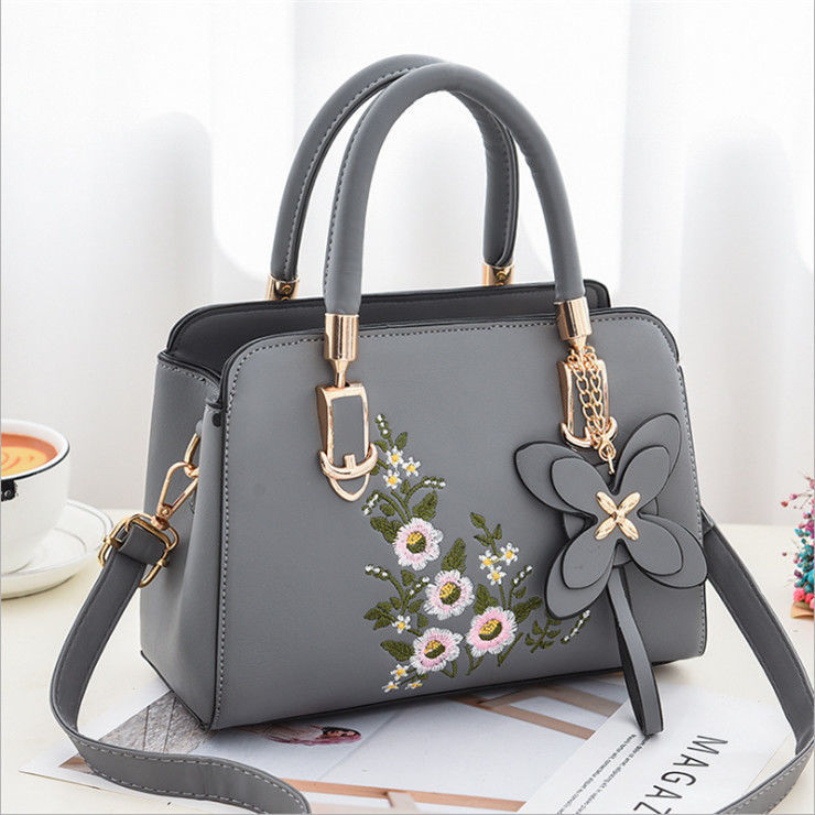 Women's Bag 2024 New Fashion All-Match Korean Style Shoulder Messenger Bag Ladies' Mom Bag Embroidered Large Capacity