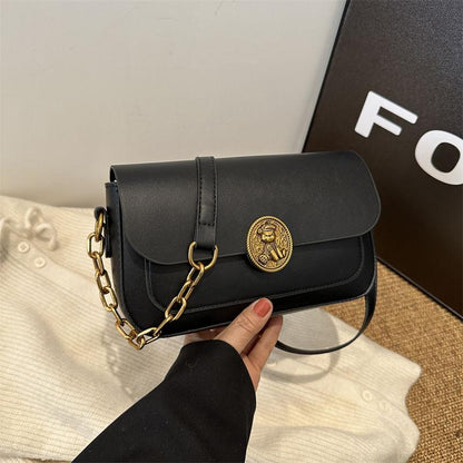 Retro Advanced Texture Small Bag Women's Fashion 2024 New Versatile Small Square Bag Popular Shoulder Underarm Messenger Bag