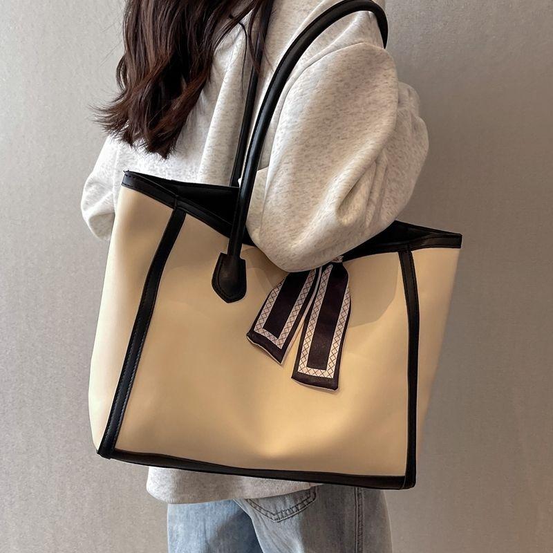 Large Capacity Bag for Women Summer 2024 New Advanced Texture Commuting Large Bag All-Match Shoulder Tote Bag Shopping Bag