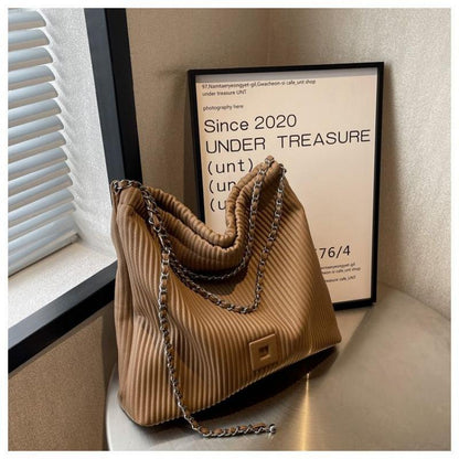 Pleated Large Capacity Bag Tote Bag Commuting Large Bag 2024 New Stylish Good Texture Niche Shoulder Messenger Bag for Women