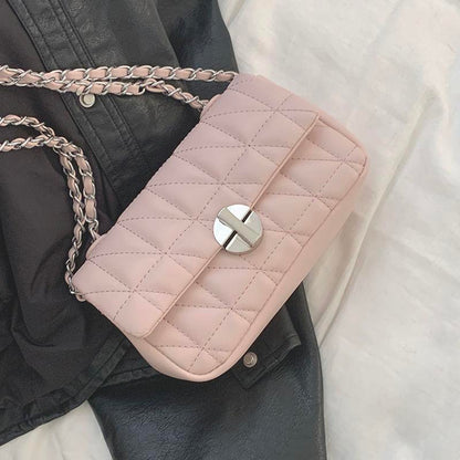 Versatile Crossbody Bag for Women's Summer 2024 New Fashion Wind Chain Bag High Grade One Shoulder Small Square Bag High Grade Soft PU Leather Chain Straddle Women's Bag Cute Small Chain Bag