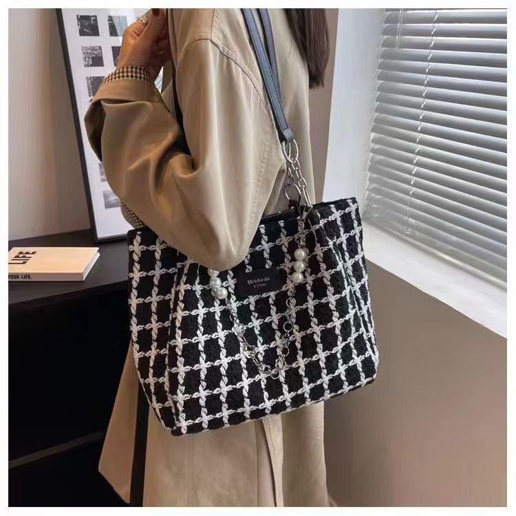 Plaid Tweed Bag for Women 2024 New Large Capacity Canvas Bag Underarm Bag Easy Matching Tote Bag