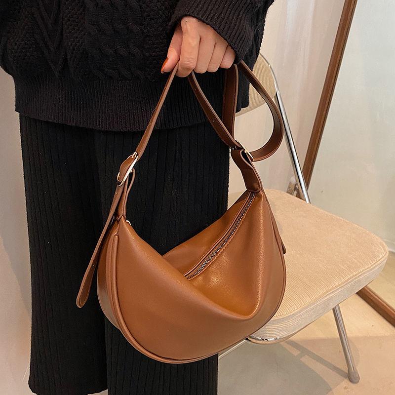 Retro PU diagonal bag women's large-capacity shoulder bag 2024 new high-quality autumn and winter single-shoulder messenger bag high-quality PU dumpling bag