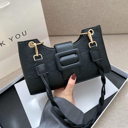 High-quality PU underarm bag simple texture small bag women's 2024 new fashion and popular portable messenger bag all-match shoulder underarm bag