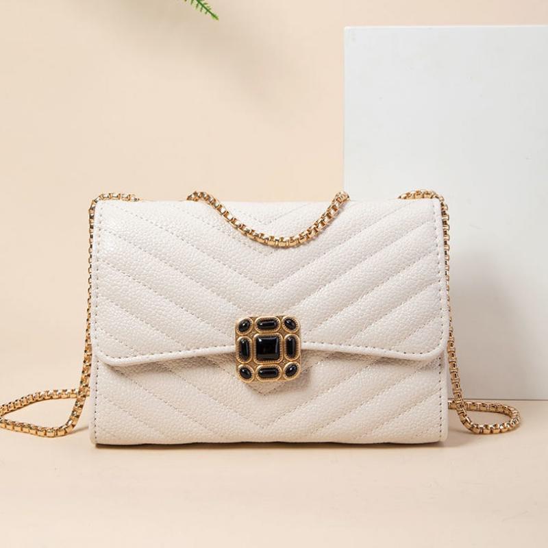 2024 Spring and Summer New Fashion Elegant Women's Bag Classic Versatile Fashion Chain Bag Small Daily Crossbody Bag Light Luxury Premium Small Square Bag Delicate Small Fragrant Bag