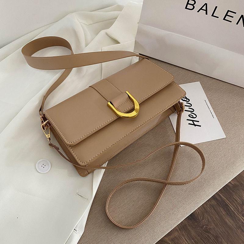 Baguette bag women's 2024 new fashion and elegant women's bag underarm horseshoe buckle shoulder messenger bag fashion simple and versatile baguette bag for women