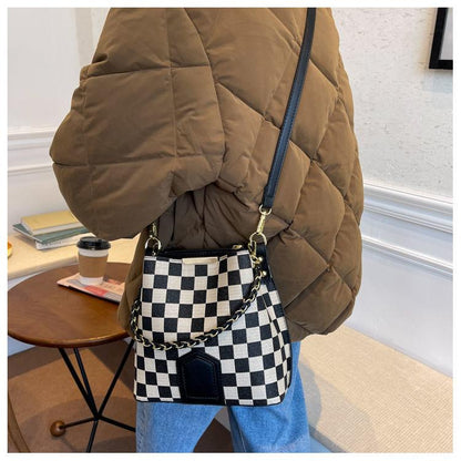 Fashion bucket bag High quality women's bag New advanced texture bucket bag Fashion leopard cross body bag Chessboard case handbag