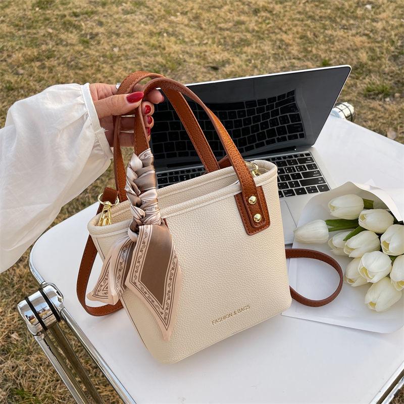 Handbag Women's 2024 New Advanced Crossbody Bag Popular Handheld Bucket Bag High Quality Women's Bag Temperament Women's Crossover Bag Simple Women's Bag