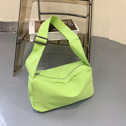 Casual simple single room canvas bag Japanese sports and leisure nylon messenger bag female 2024 new large-capacity canvas bag student shoulder bag