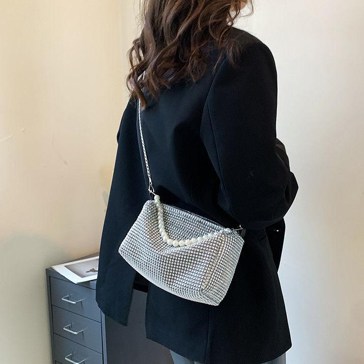 High-end diamond-encrusted bag women's 2024 new fashion handbag all-match pearl one-shoulder messenger bag high-end personalized diamond-encrusted bag