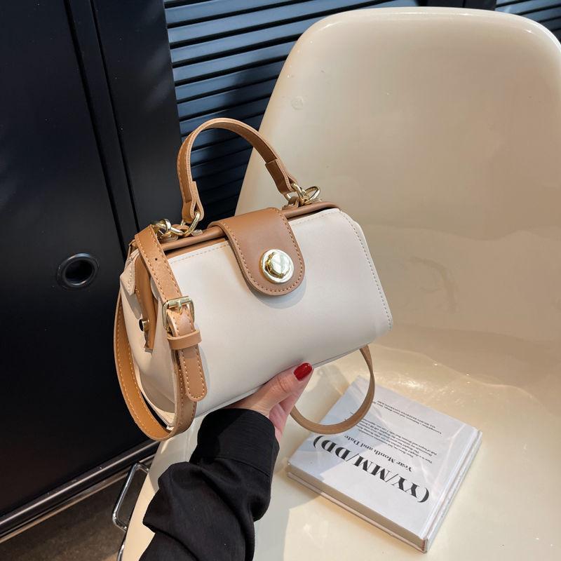 Design Elegant Commuter Bag Women's 2024 Summer New Fashion Versatile Contrast Color Handbag Advanced Sense Shoulder Bag Simple Daily Casual Crossbody Bag Intellectual Temperament Women's Bag