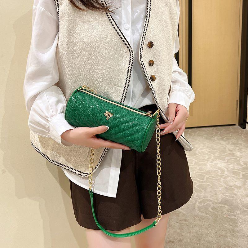 2024 popular diagonal bag for women's versatile high-grade caviar pattern cylinder bag light luxury French one-shoulder messenger bag for women's chain bag