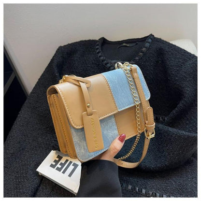 Small crowd design stitching color contrast small square bag 2024 Spring and Autumn New Versatile high-grade exquisite chain bag Leisure commuter messenger bag fashionable lovely women's bag