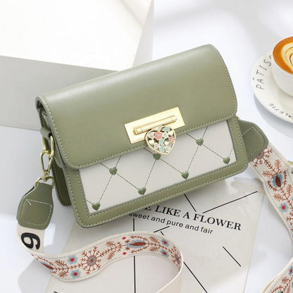 2024 new spring and summer high grade delicate messenger bag fashion versatile rhombus shoulder bag small design contrast color bag elegant lovely women's small square bag