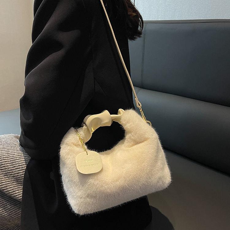 High Sense Plush Hand-Carrying Bag Bag Female 2024 New Fashion Autumn and Winter Fur Bag All-Match Niche Chain Messenger Bag