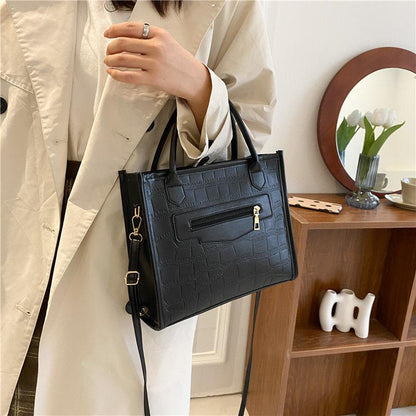 PU handbag popular shoulder bag women's 2024 new trendy fashion women's bag autumn and winter high-quality texture solid color versatile casual shoulder bag women's temperament women's bag