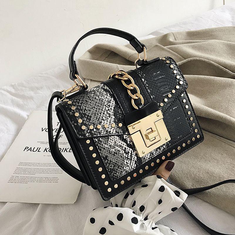 2024 Spring and Autumn New Delicate Fashion Women's Bag Advanced Sense Fashion Retro Hong Kong Style Small Square Bag Leisure Versatile Straddle Bag Small Design Shoulder Bag Lightweight Simple Handbag