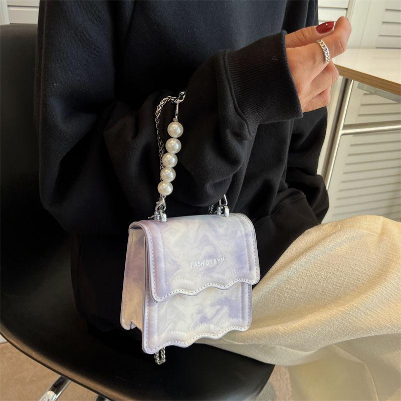 New Mini Bag Women 2024 New Fashion Handheld Pearl Chain Crossbody Bag Advanced Small Square Bag Personality Cute Chain Bag Girl Crossbody Bag