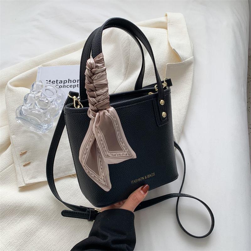 Handbag Women's 2024 New Advanced Crossbody Bag Popular Handheld Bucket Bag High Quality Women's Bag Temperament Women's Crossover Bag Simple Women's Bag