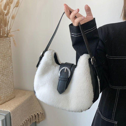 Plush bag Women's fur bag Crossbody bag Contrast cross body shoulder bag 2024 new autumn and winter trend armpit bag High quality senior sense shoulder bag