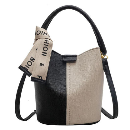 Popular fashion item this year Elegant temperament Small bag for women 2024 New summer Fashionable casual commuting ins Crossbody bag Contrast color design Simple and elegant Fashion Portable bucket bag