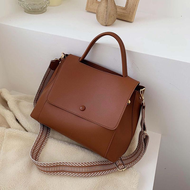 Fashion Versatile Women's Bag 2024 New Leather Simple Handbag Single Shoulder Crossbody Bag Large Capacity Women's Bag Premium Women's Handbag