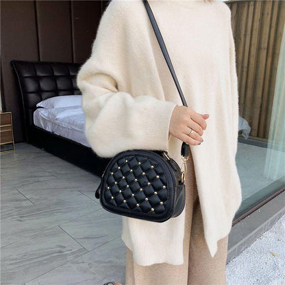 New Shoulder Bag Women 2024 New Crossbody Bag Trendy Rivet Handbag One Shoulder Bag Student Rivet Fashion Bag Temperament Women's Bag