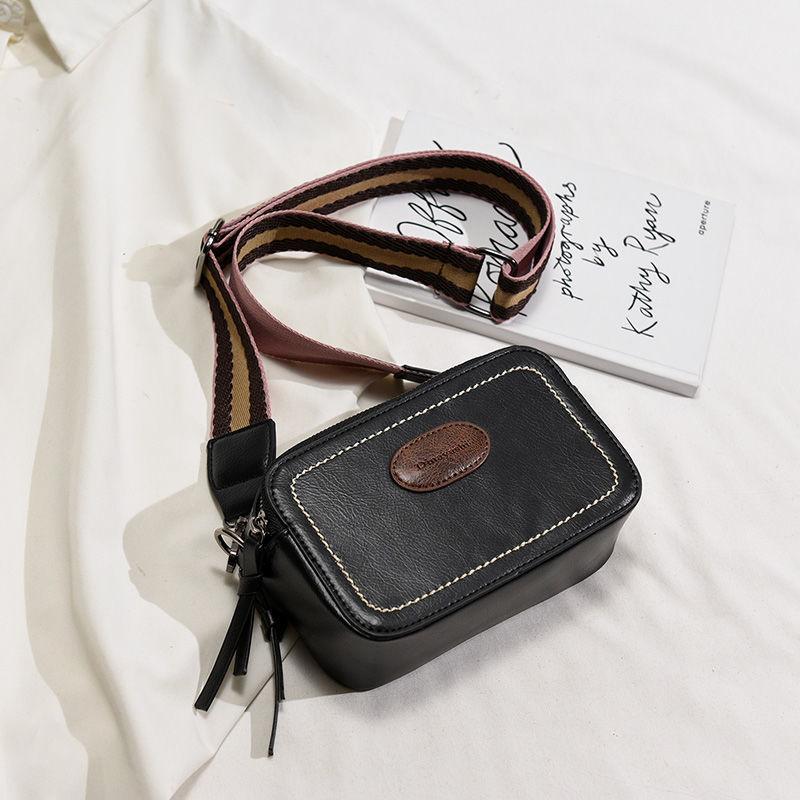 2024 New Advanced Texture Retro Fashion Small Square Bag Commuter Leisure Daily Versatile Crossbody Bag Exquisite Simple Shoulder Bag Unique and Elegant Women's Bag