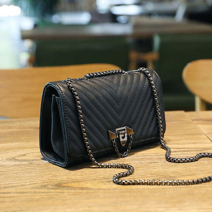 Women's Bag 2024 New Retro Korean Type Small Bag Women's Fashion Trendy Chain Crossbody Small Square Bag Embroidery Thread Shoulder Bag