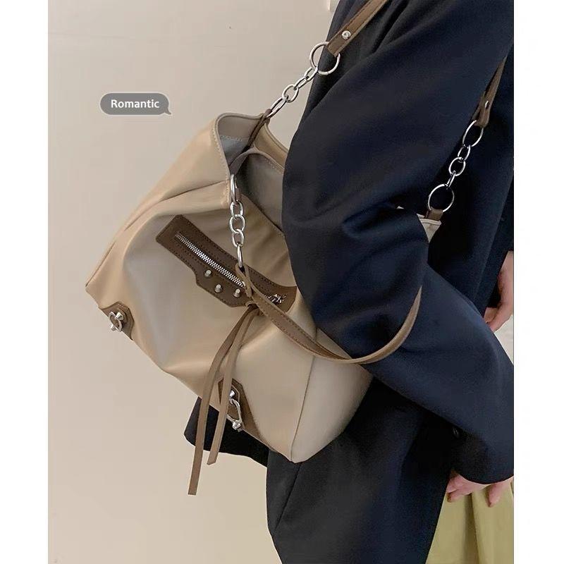 PU Tote bag 2024 new trend large capacity commuting shoulder bag advanced sense portable Tote bag temperament casual Tote bag