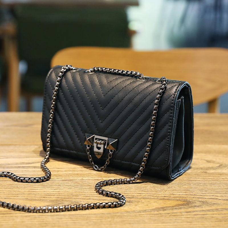 Women's Bag 2024 New Retro Korean Type Small Bag Women's Fashion Trendy Chain Crossbody Small Square Bag Embroidery Thread Shoulder Bag