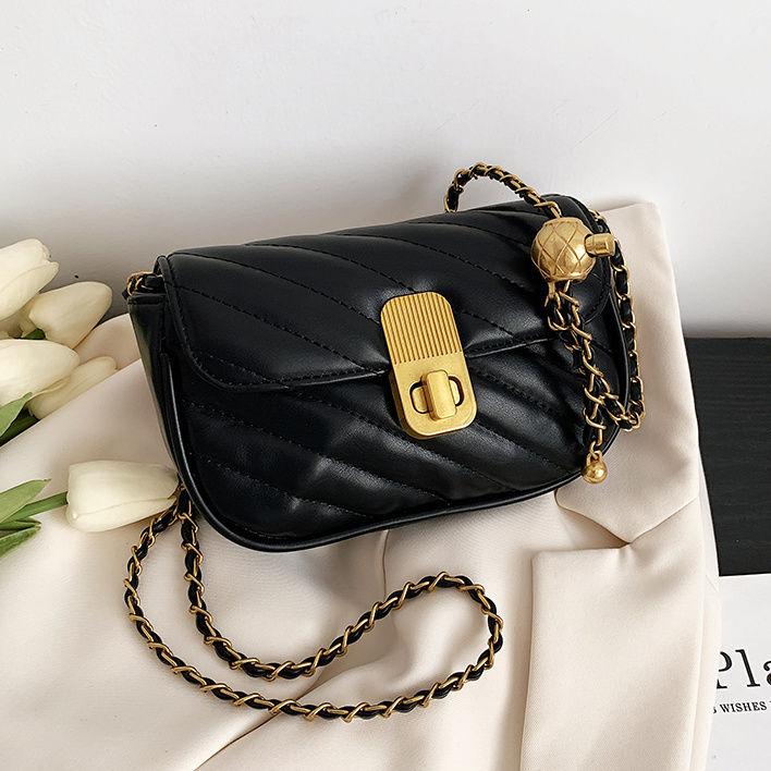 New Popular Small Bag Women 2024 New Versatile Chain Crossbody Bag Advanced Texture Embroidery One Shoulder Small Square Bag Fashion Women's Small Bag Solid Single Shoulder Bag